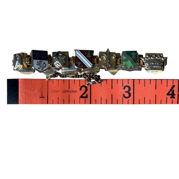 Enameled European Coat of Arms Box Link Charm Bracelet Unique - Picture 5 of 7